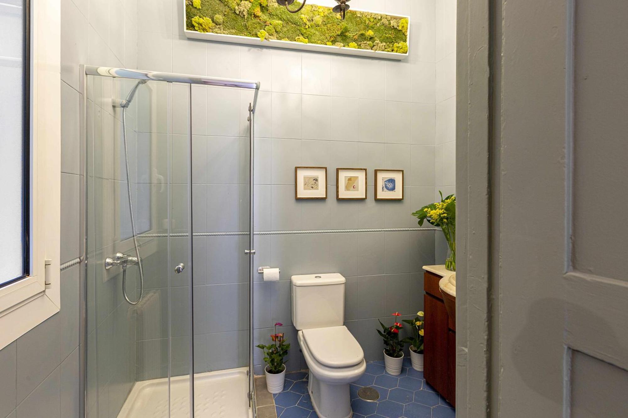 Sol Y Tirso Rooms Madrid Exterior photo