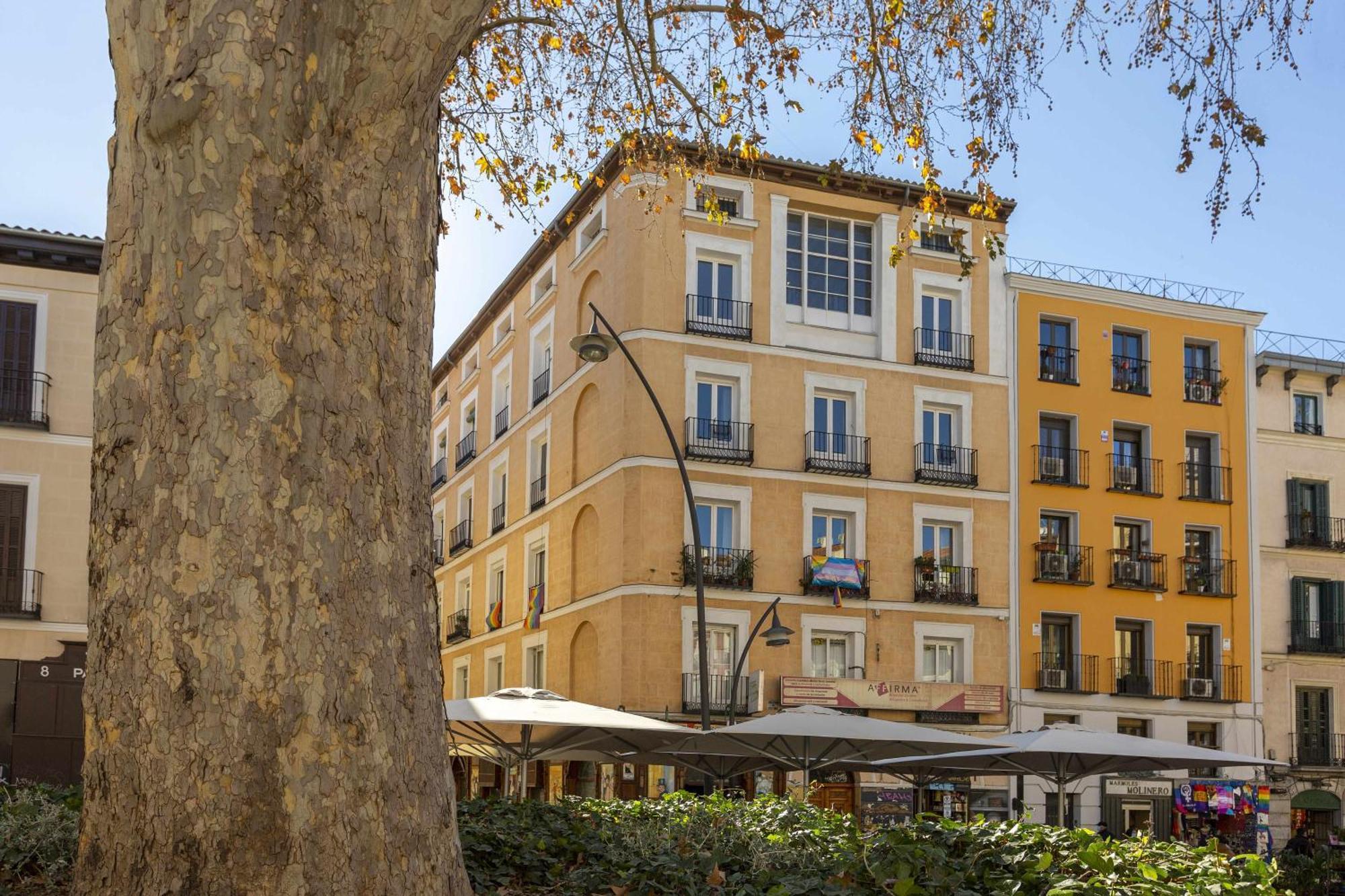 Sol Y Tirso Rooms Madrid Exterior photo