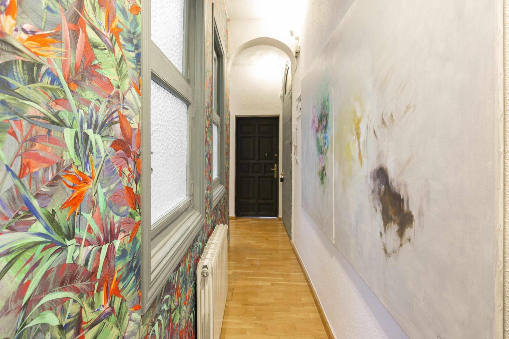 Sol Y Tirso Rooms Madrid Exterior photo