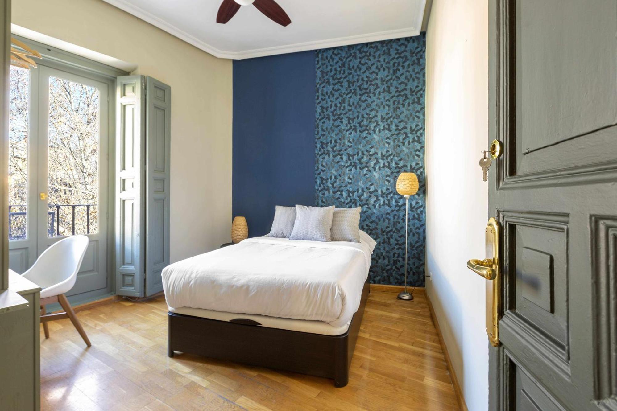 Sol Y Tirso Rooms Madrid Exterior photo