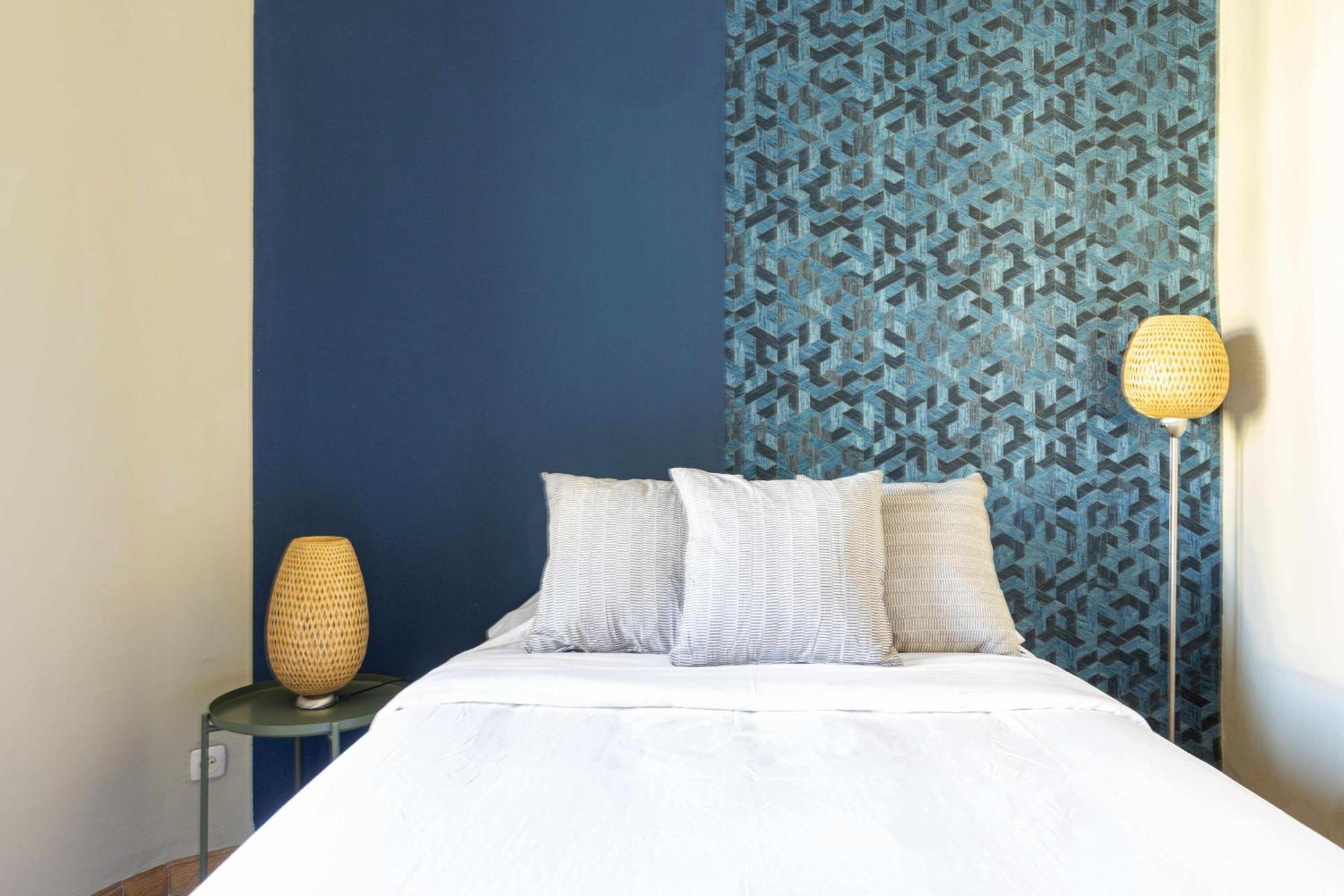 Sol Y Tirso Rooms Madrid Exterior photo