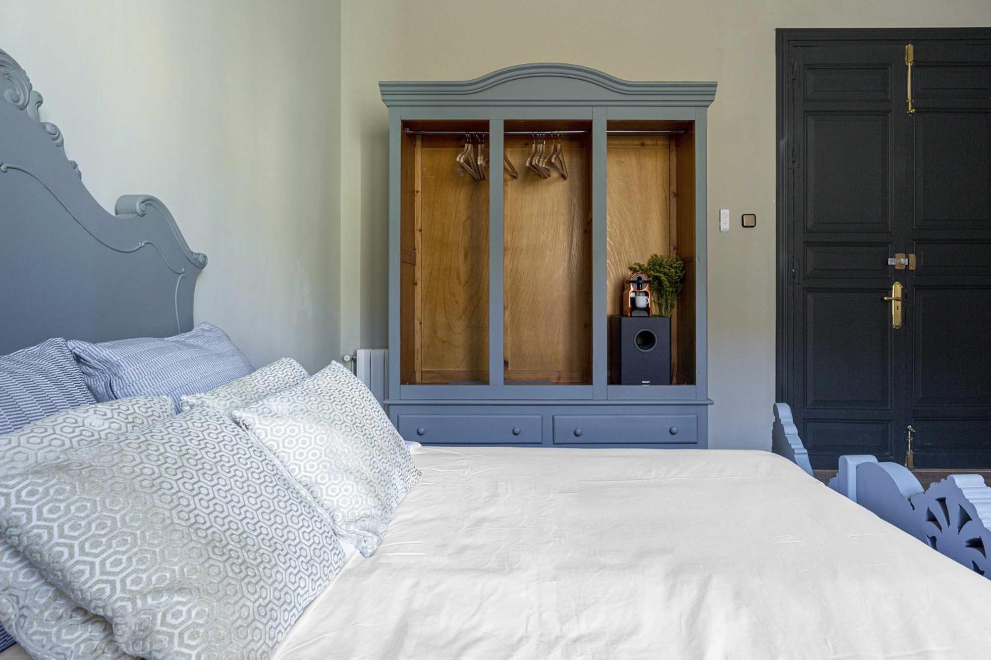 Sol Y Tirso Rooms Madrid Exterior photo