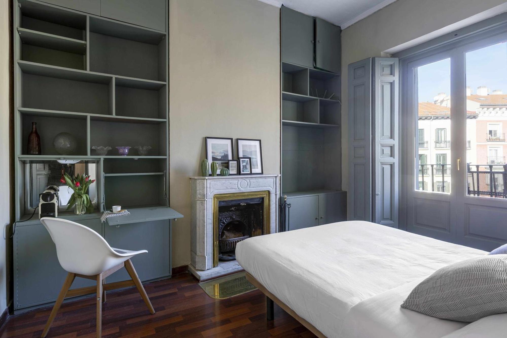 Sol Y Tirso Rooms Madrid Exterior photo